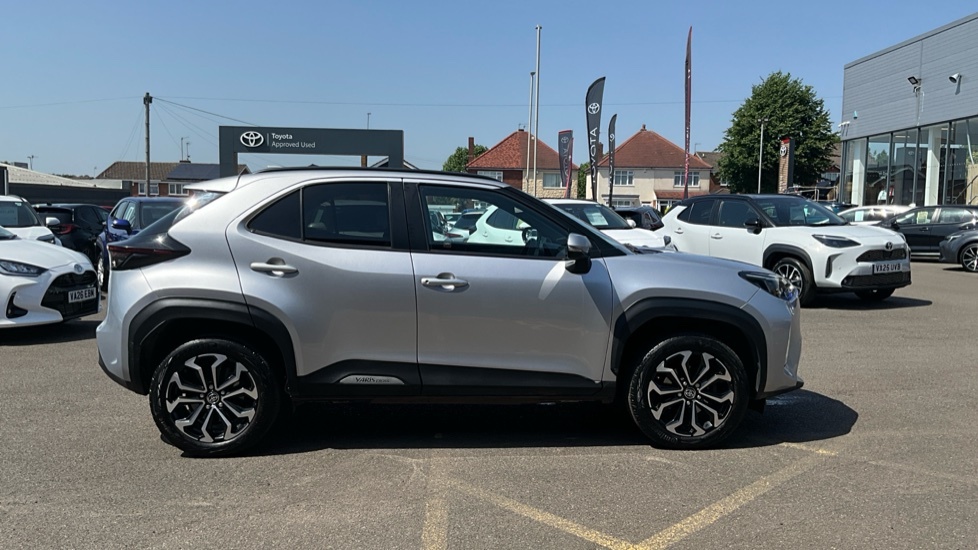 Toyota Yaris Cross Yaris Cross Excel Hev Silver #23