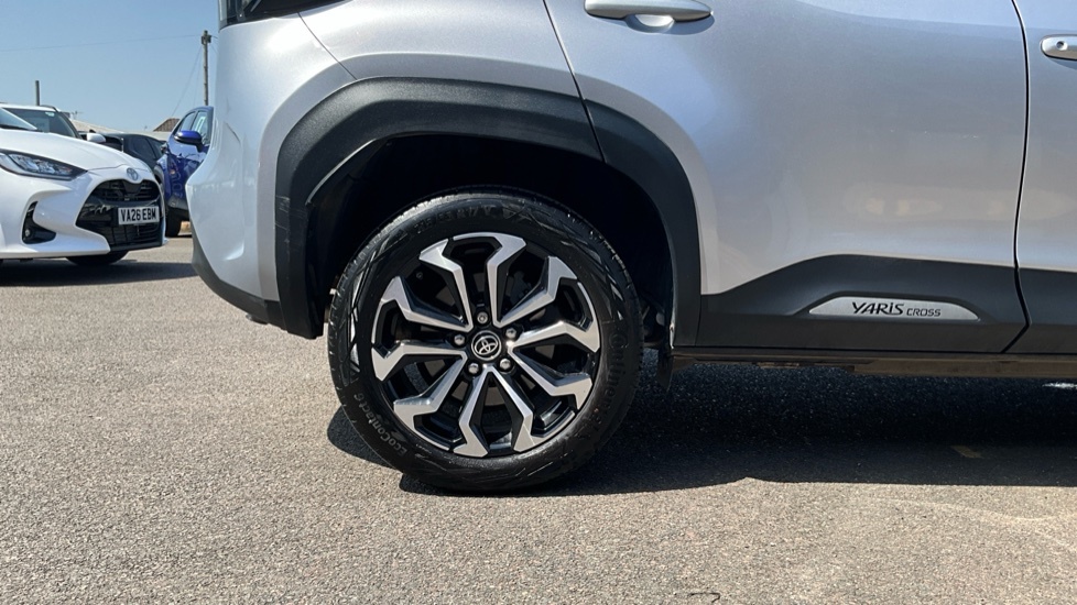 Toyota Yaris Cross Yaris Cross Excel Hev Silver #25