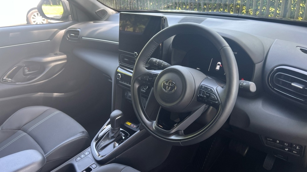 Toyota Yaris Cross Excel Green #12
