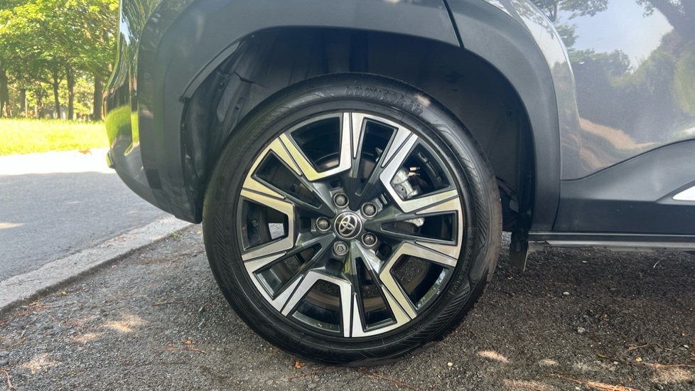 Toyota Yaris Cross Excel Green #25