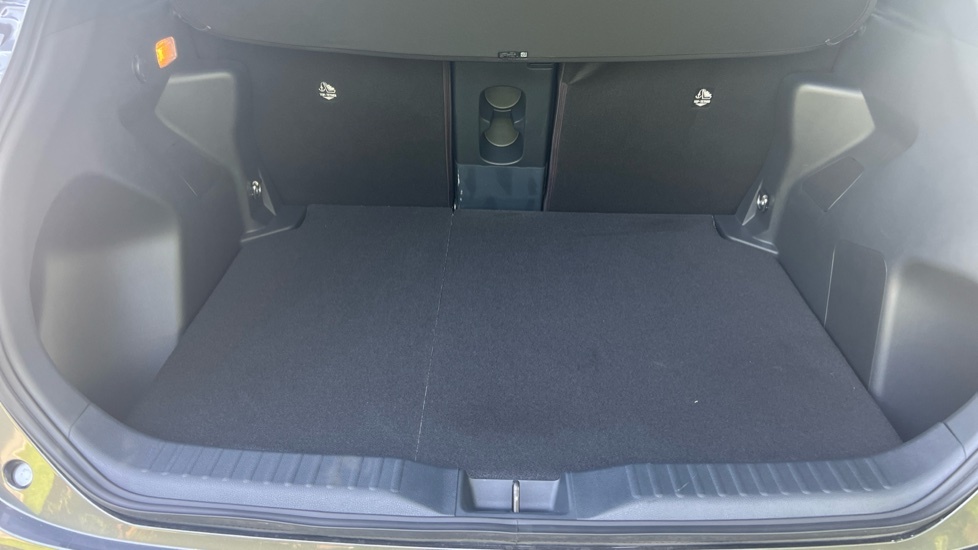 Toyota Yaris Cross Excel Green #13