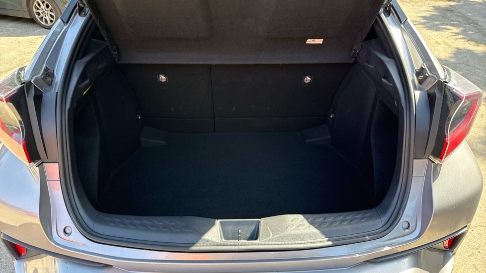 Toyota C-Hr Excel 1.8Cvt Black #13