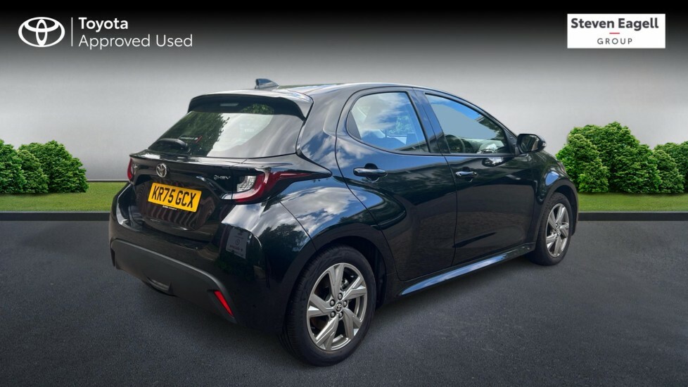 Toyota Yaris 1.5 Vvt-h Icon E-cvt Euro 6 Ss Black #2