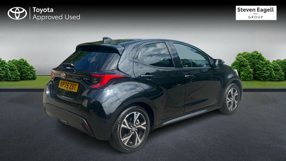 Toyota Yaris 1.5 Vvt-h Design E-cvt Euro 6 Ss Black #2