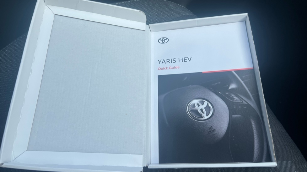 Toyota Yaris Icon Green #27