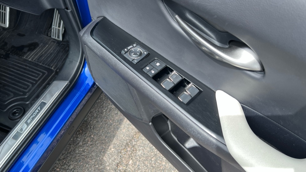 Lexus UX 250H 2.0 Cvt 17In Alloyspremium Packnav Blue #36