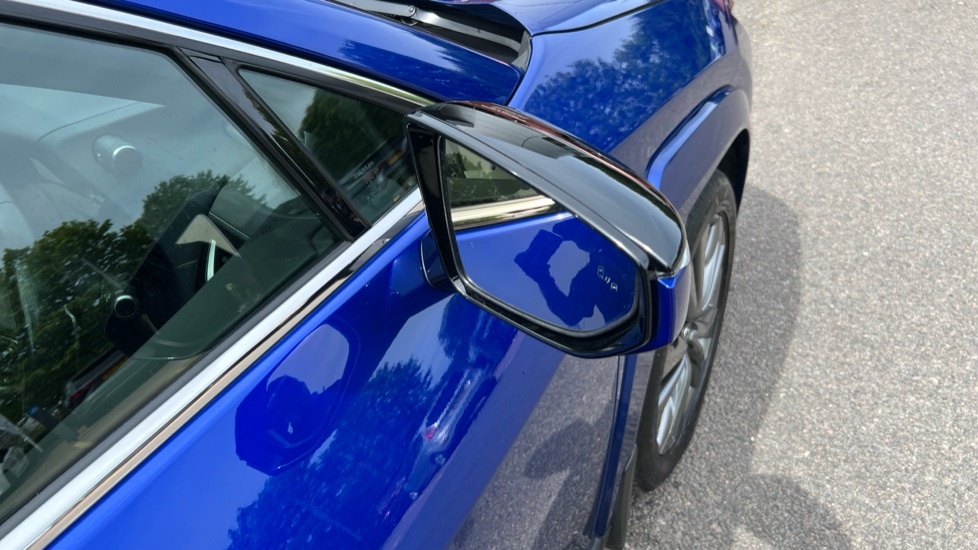 Lexus UX 250H 2.0 Cvt 17In Alloyspremium Packnav Blue #35