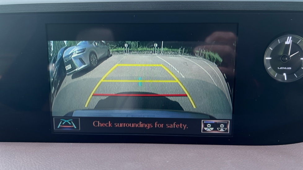 Lexus ES Saloon 2.5 Takumi Apple Car Play Ulez Approved Black #57