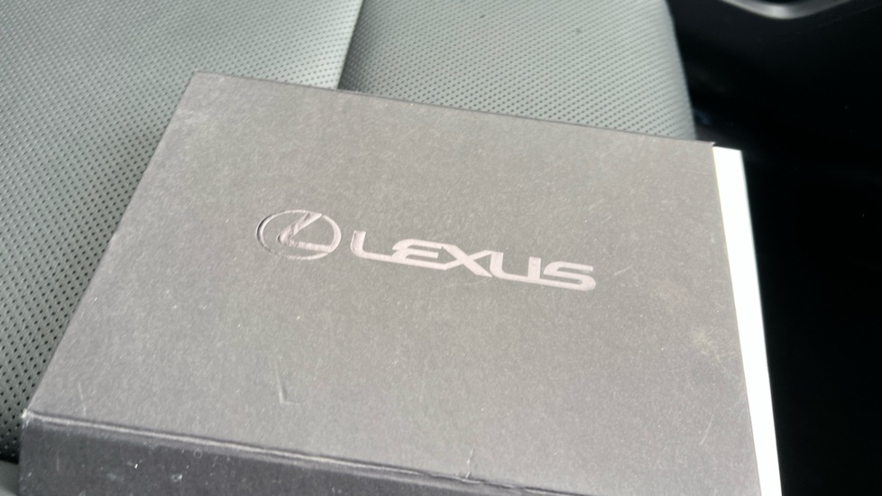 Lexus LBX 1.5 Vvt-ie Takumi E-cvt Euro 6 Ss Silver #27
