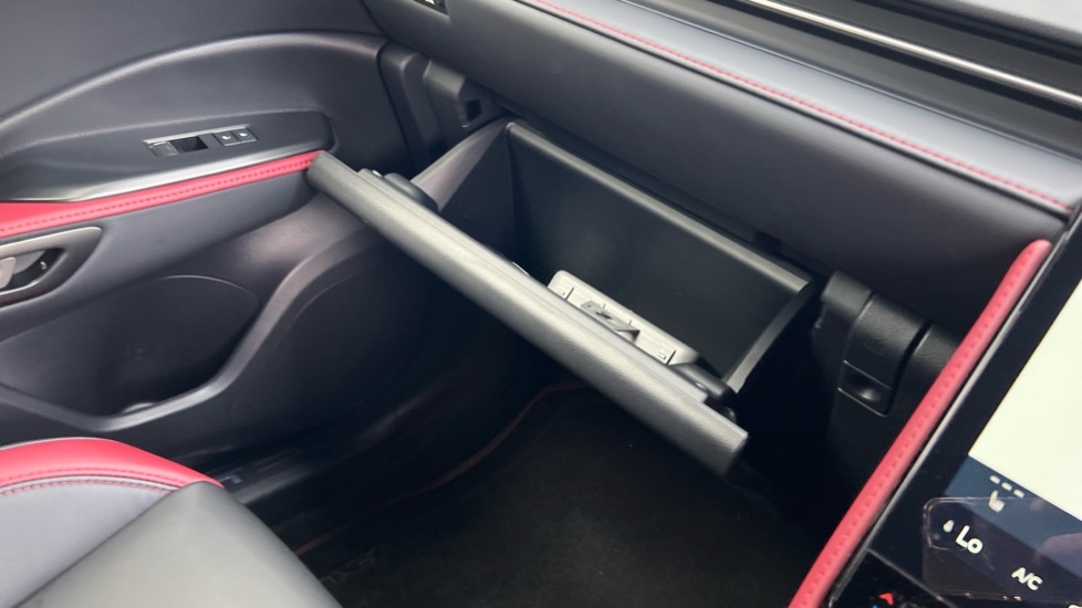 Lexus LBX 1.5 Vvt-ie Takumi E-cvt Euro 6 Ss Red #45