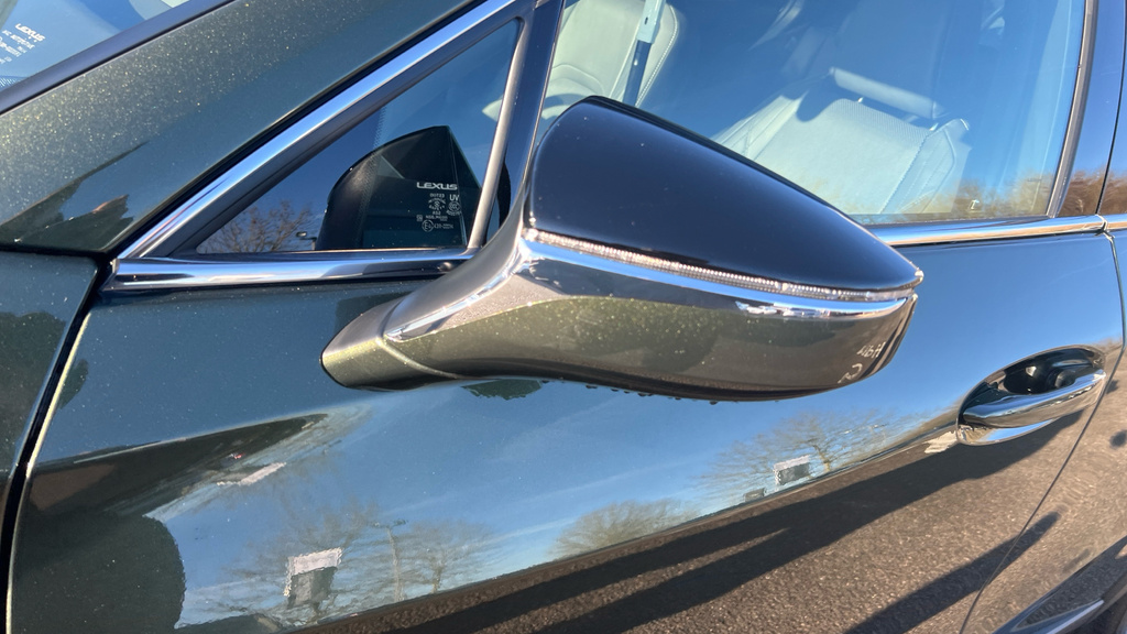 Lexus UX 300E 150Kw 72.8 Kwh Takumi E-cvt Silver #21