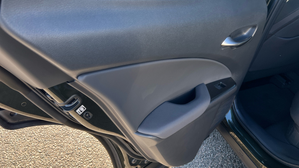 Lexus UX 300E 150Kw 72.8 Kwh Takumi E-cvt Silver #29