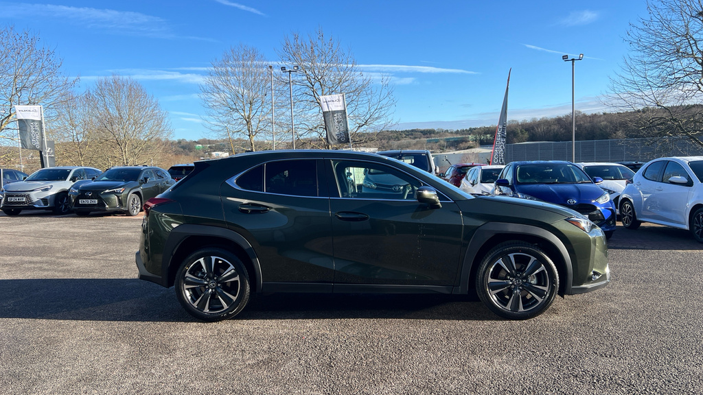 Lexus UX 300E 150Kw 72.8 Kwh Takumi E-cvt Silver #16