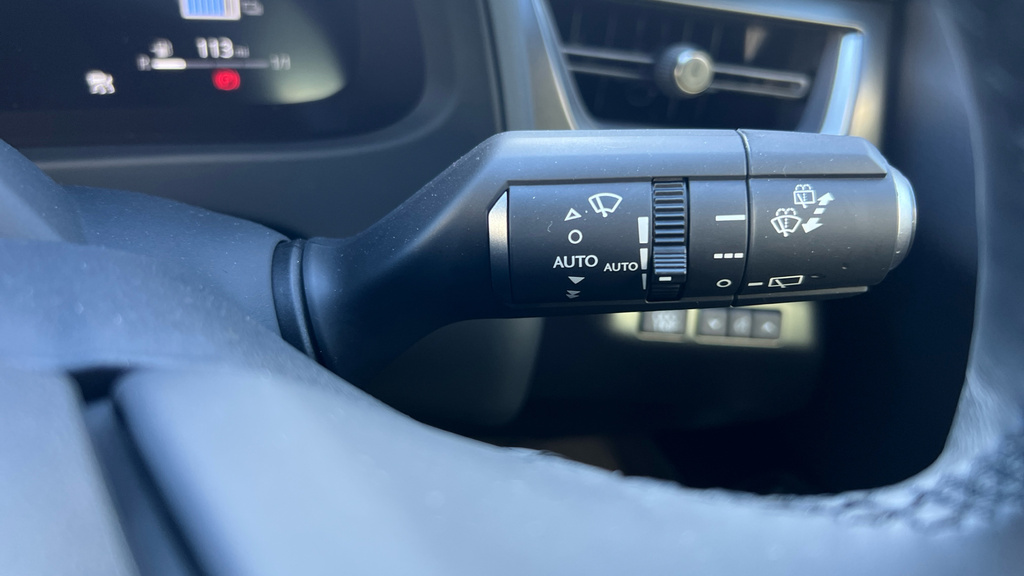 Lexus UX 300E 150Kw 72.8 Kwh Takumi E-cvt Silver #39