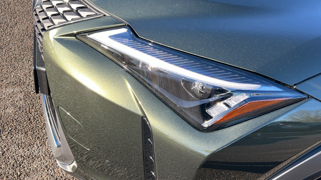 Lexus UX 300E 150Kw 72.8 Kwh Takumi E-cvt Silver #20