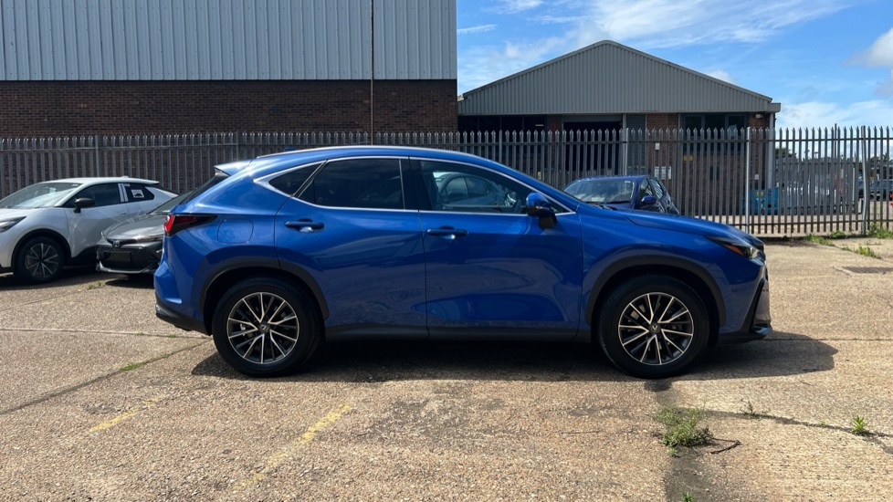 Lexus NX 2.5 450H 18.1Kwh Premium Suv Plug-in H Black #23