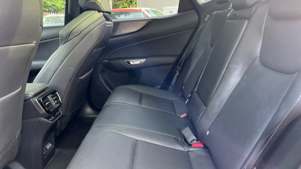 Lexus NX 2.5 350H Premium E-cvt Fwd Euro 6 Ss Silver #16
