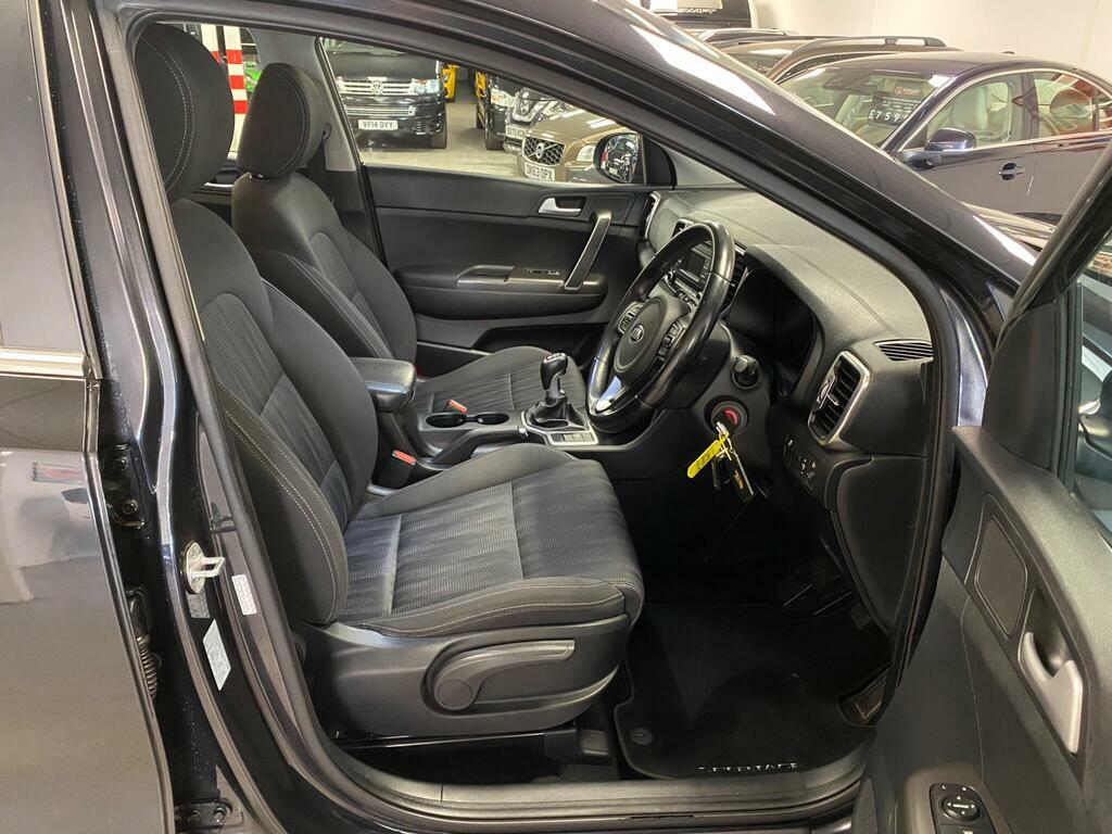 Kia Sportage 1.6 Gdi 1 Euro 6 S S SM17GZX Black #4