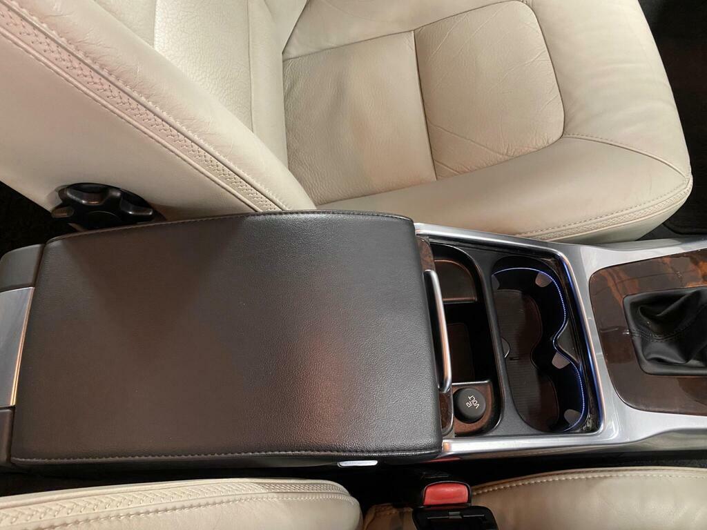 Volvo XC70  Black #33