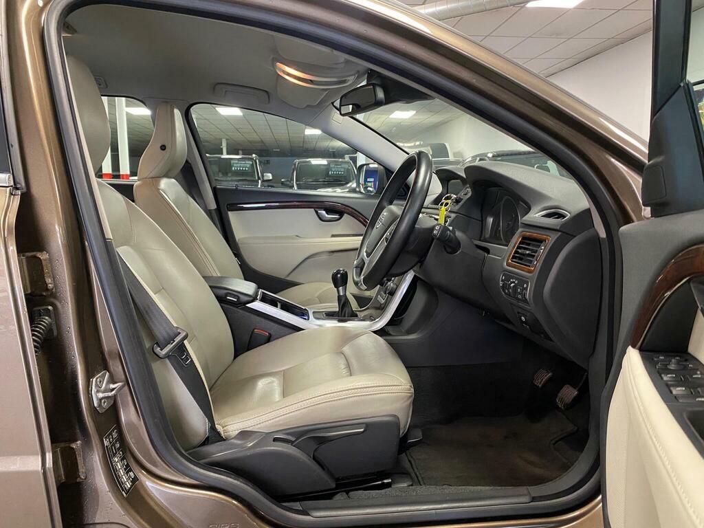 Volvo XC70  Black #24