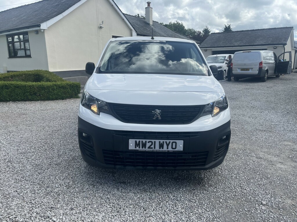 Peugeot Partner Panel Van 1.5 Bluehdi 1000 Professional 202121 MW21WYO White #2
