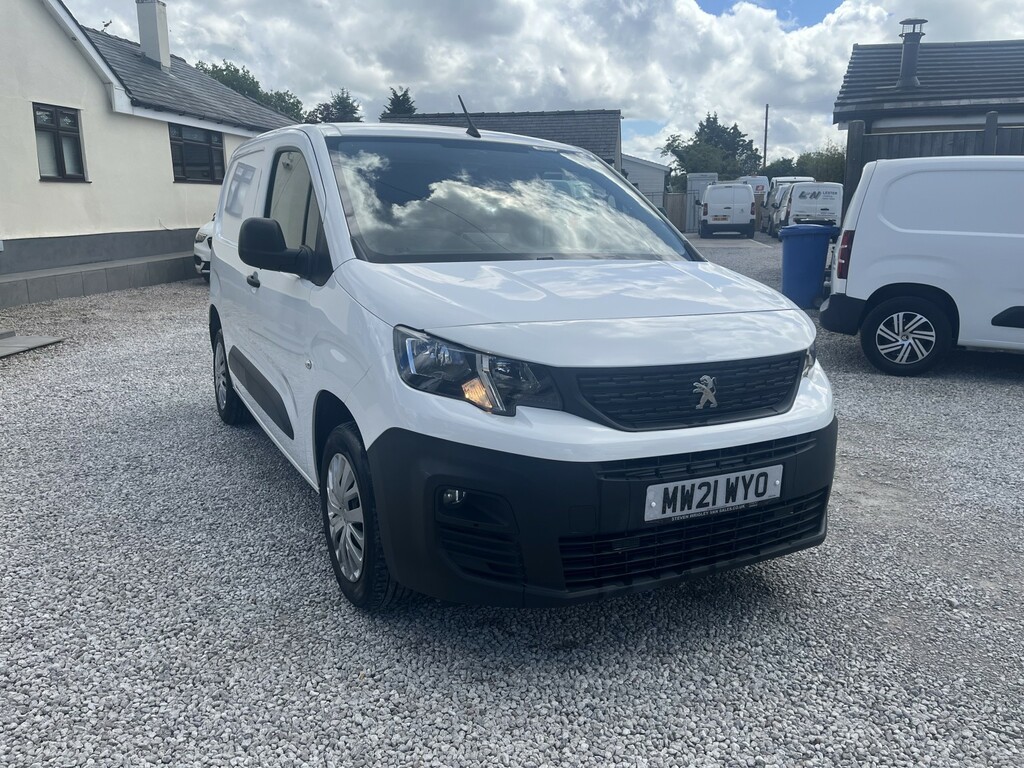 Peugeot Partner Panel Van 1.5 Bluehdi 1000 Professional 202121 White