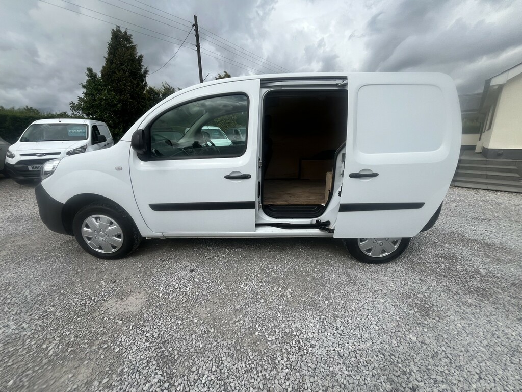 Renault Kangoo 1.5 Ml19 Dci 75 Business White #6