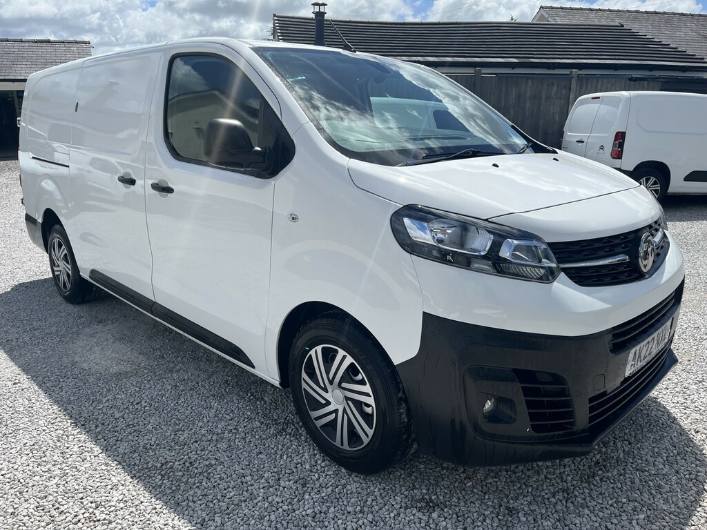 Vauxhall Vivaro Panel Van 1.5 Turbo D 2900 Dynamic 202222 White