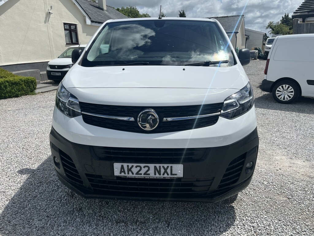 Vauxhall Vivaro Panel Van 1.5 Turbo D 2900 Dynamic 202222 AK22NXL White #3