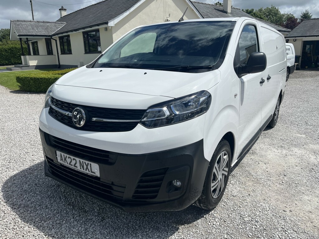 Vauxhall Vivaro Panel Van 1.5 Turbo D 2900 Dynamic 202222 AK22NXL White #4