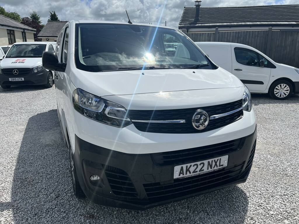 Vauxhall Vivaro Panel Van 1.5 Turbo D 2900 Dynamic 202222 AK22NXL White #2