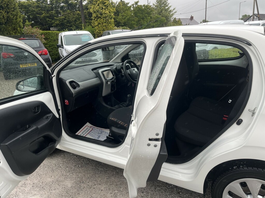 Citroen C1 Hatchback 1.0 Edition White #27