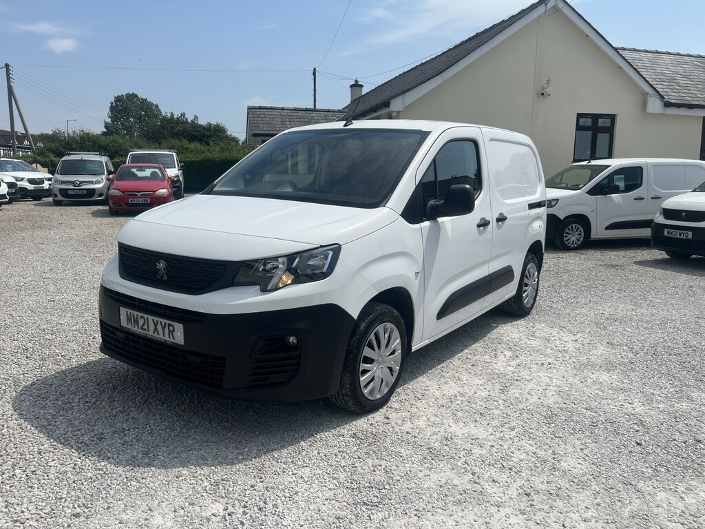 Peugeot Partner Panel Van 1.5 Bluehdi 1000 Professional 202121 MM21XYR White #3