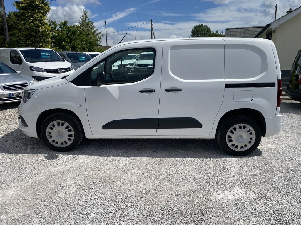 Vauxhall Combo 1.5 Turbo D 2300 Sportive L2 H1 Euro 6 Ss White #8