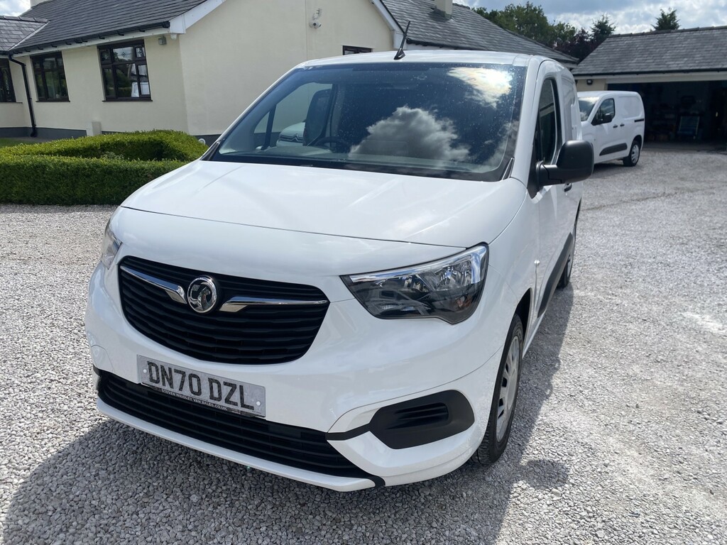 Vauxhall Combo 1.6 Turbo D 2300 Sportive White #4