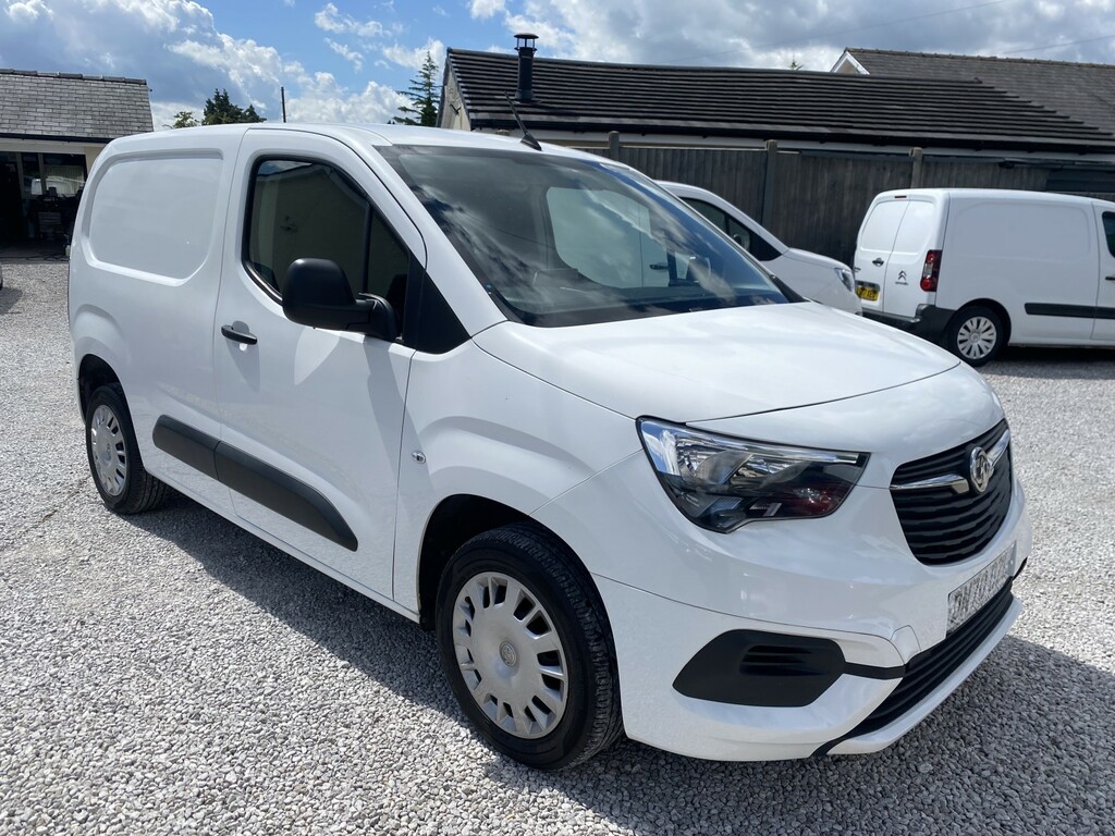 Vauxhall Combo 1.6 Turbo D 2300 Sportive White