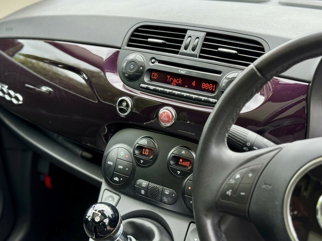 Fiat 500 0.9L Lounge Red #24