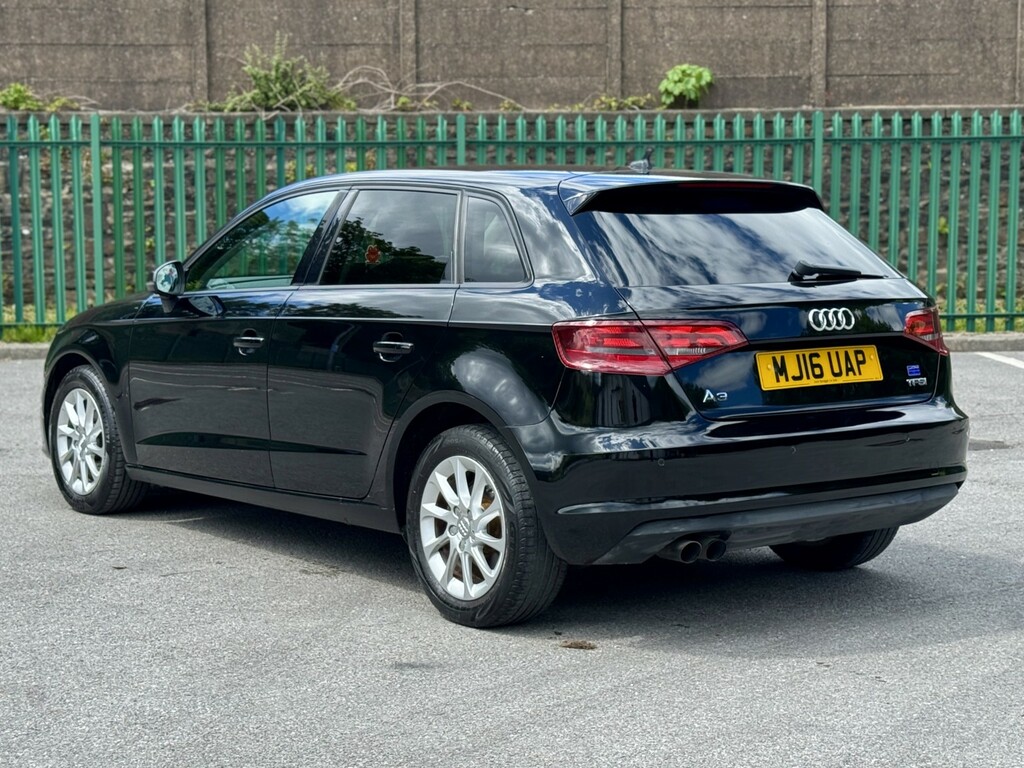 Audi A3 1.4 Tfsi Cod Se Black #2