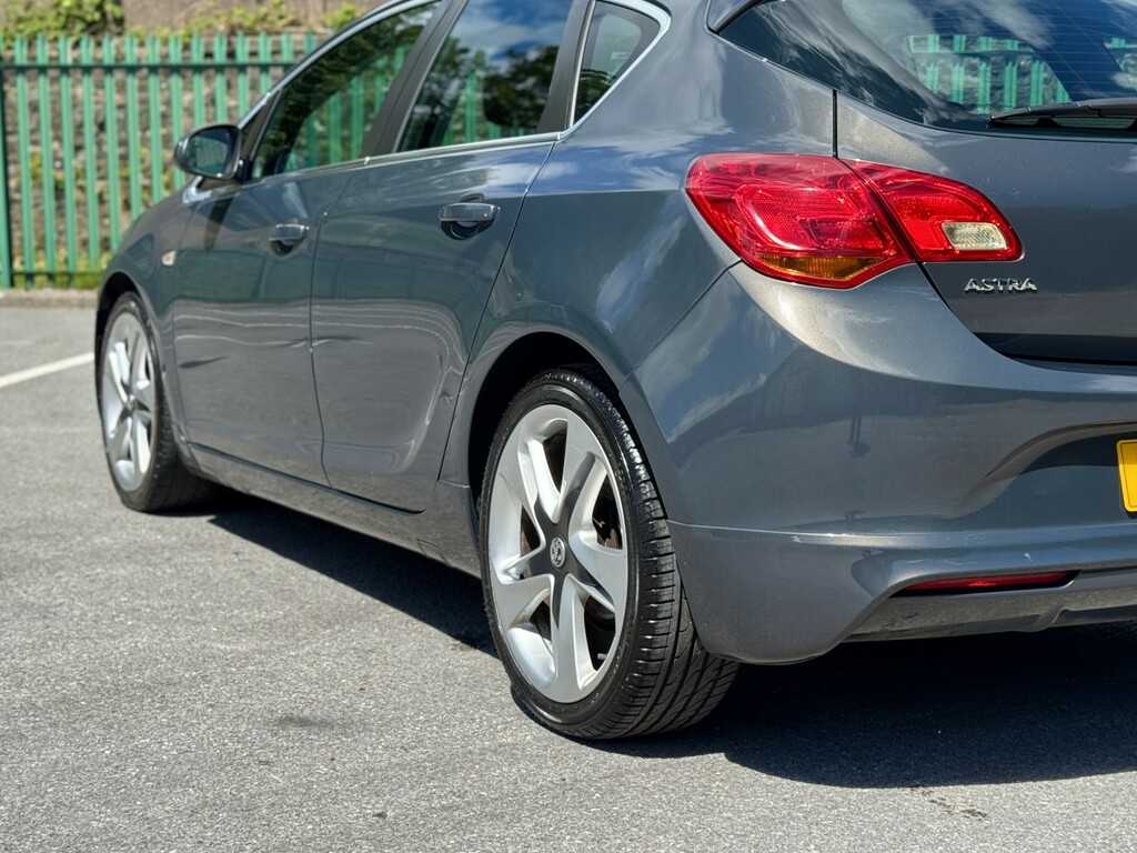 Vauxhall Astra 2.0 Elite Cdti Ss 163 Bhp Blue #16