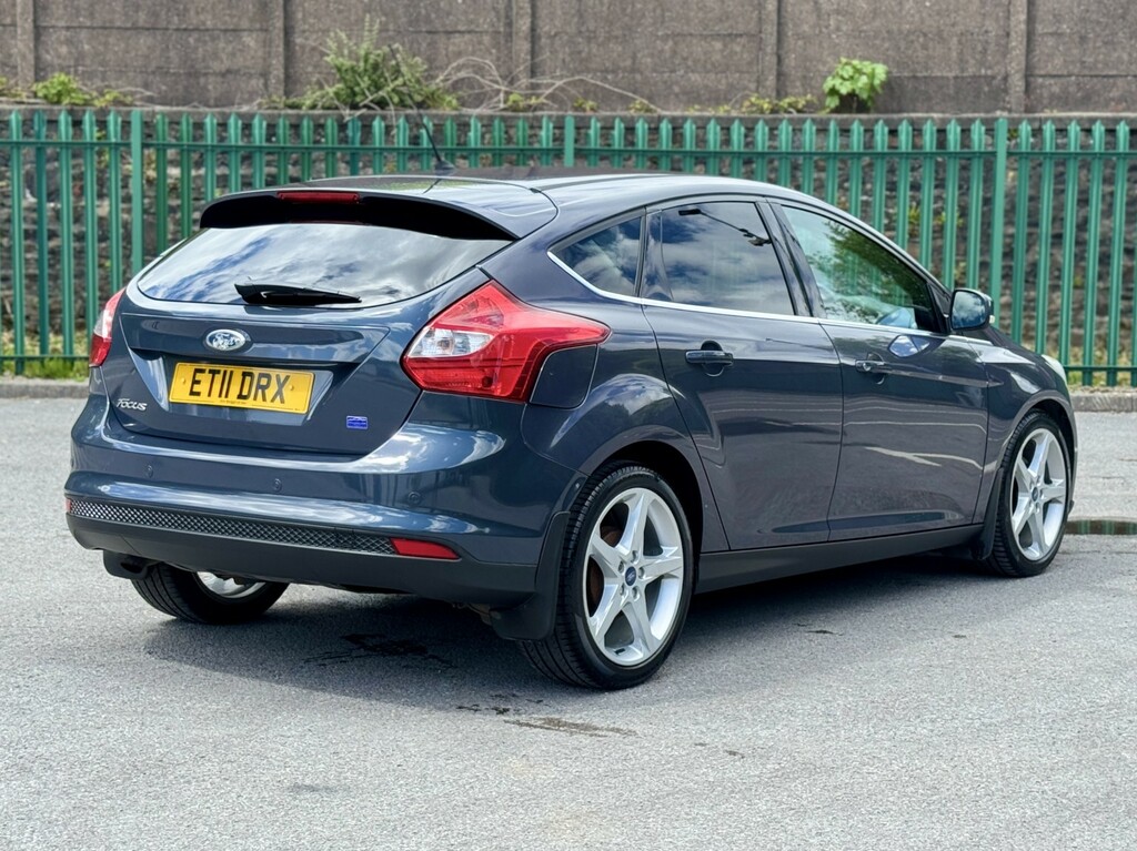 Ford Focus 1.6 Tdci Titanium X Grey #4