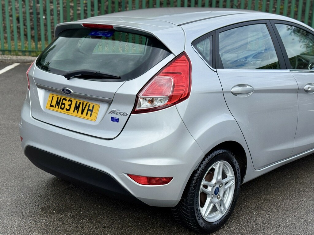 Ford Fiesta 1.0 Ecoboost Titanium 2013 Yellow #17