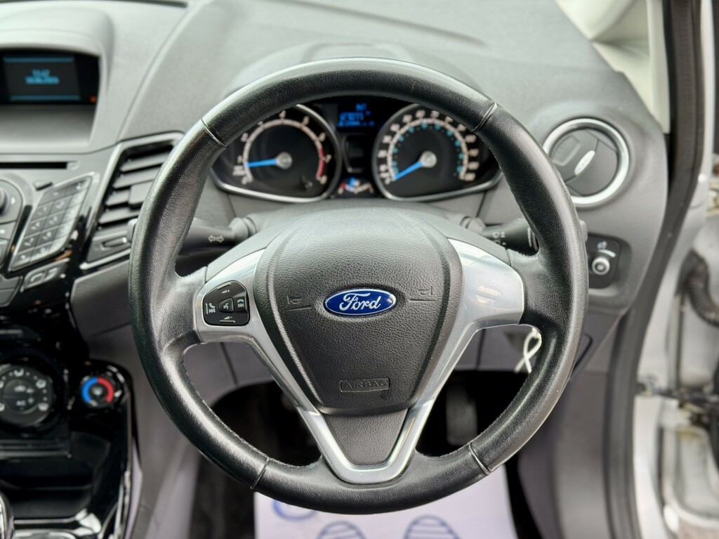 Ford Fiesta 1.0 Ecoboost Titanium 2013 Yellow #19