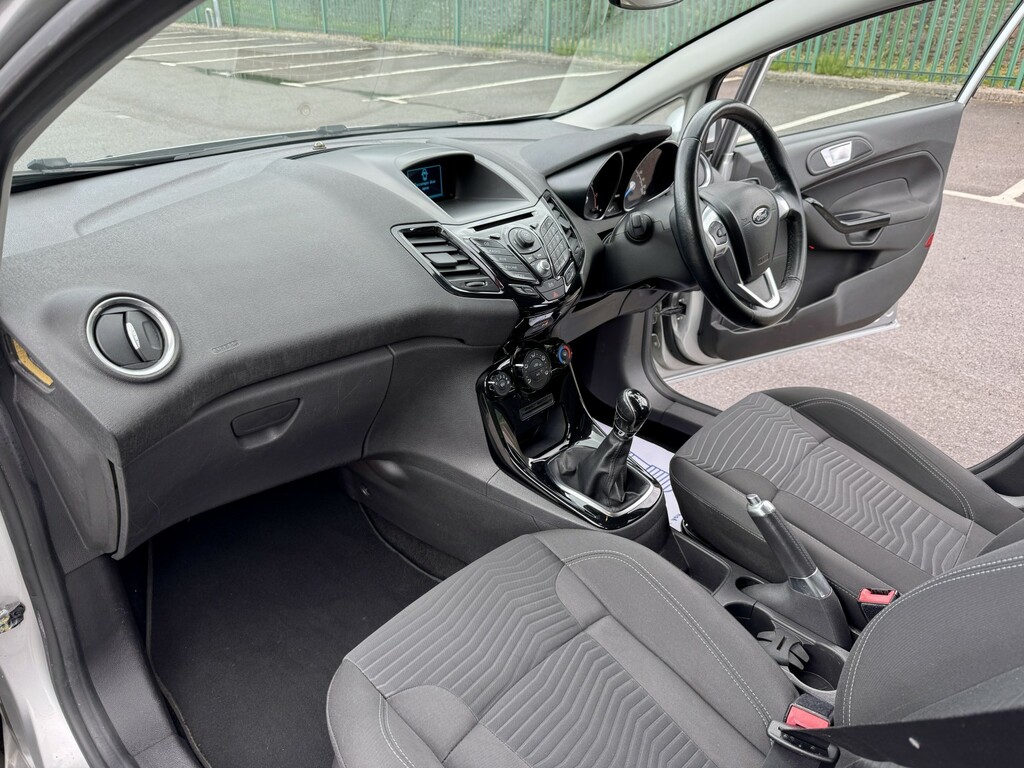 Ford Fiesta 1.0 Ecoboost Titanium 2013 Yellow #18