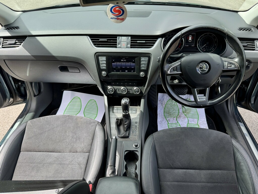 Skoda Octavia 2.0 Tdi Scout Grey #5