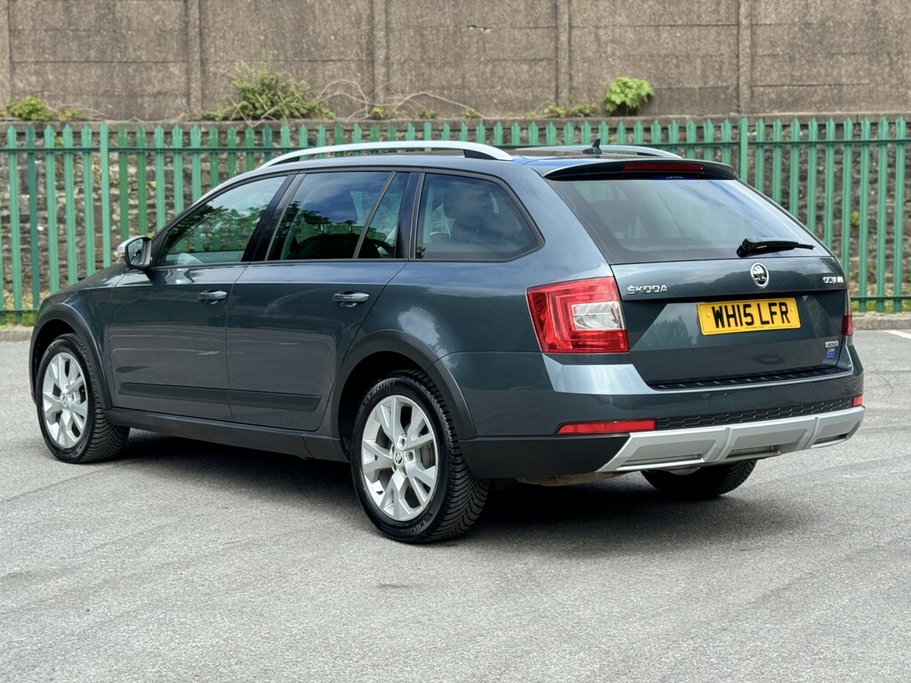 Skoda Octavia 2.0 Tdi Scout Grey #2