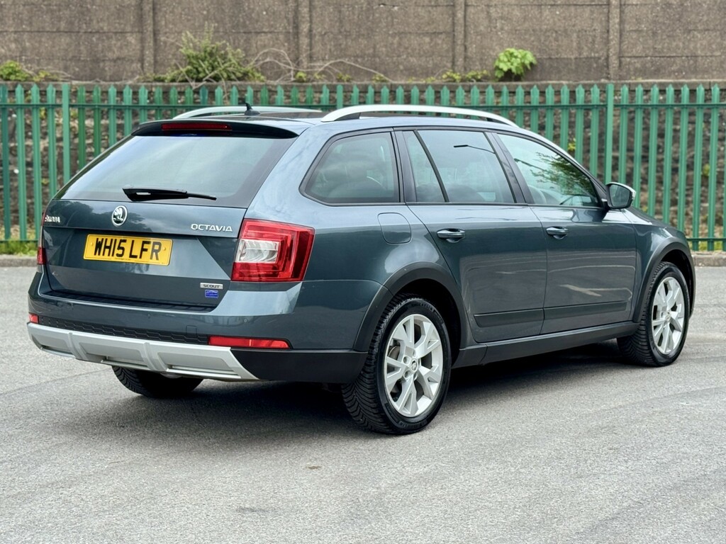 Skoda Octavia 2.0 Tdi Scout Grey #4