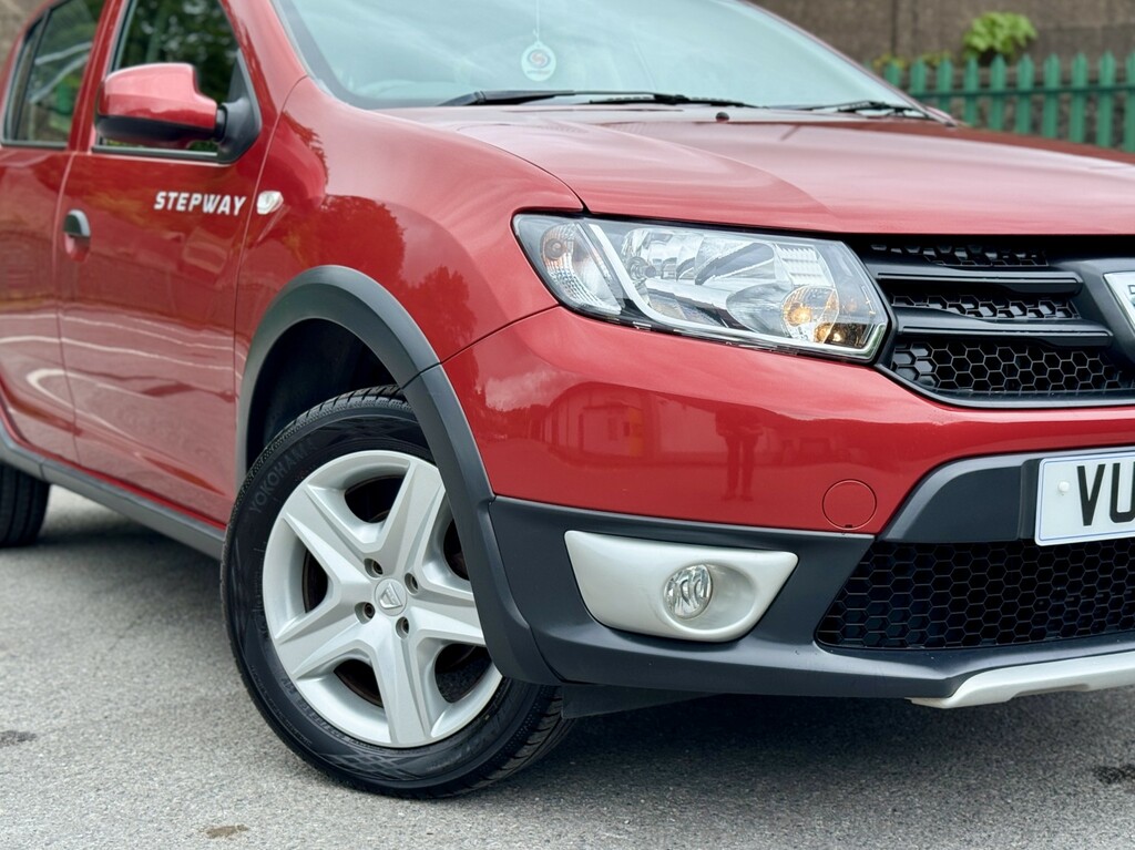 Dacia Sandero Stepway Hatchback 1.5 Dci Laureate Euro 5 201414 White #15
