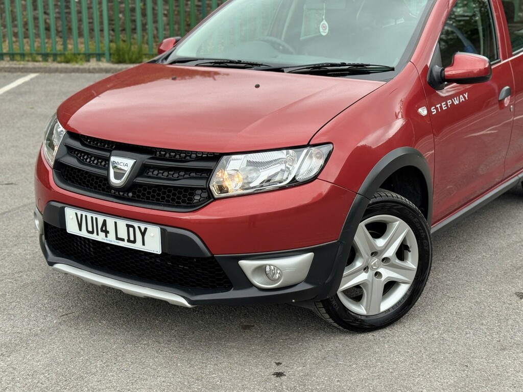 Dacia Sandero Stepway Hatchback 1.5 Dci Laureate Euro 5 201414 White #13