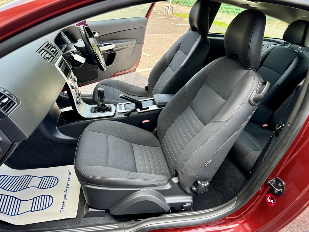 Volvo C30 1.6 D2 Se Red #6