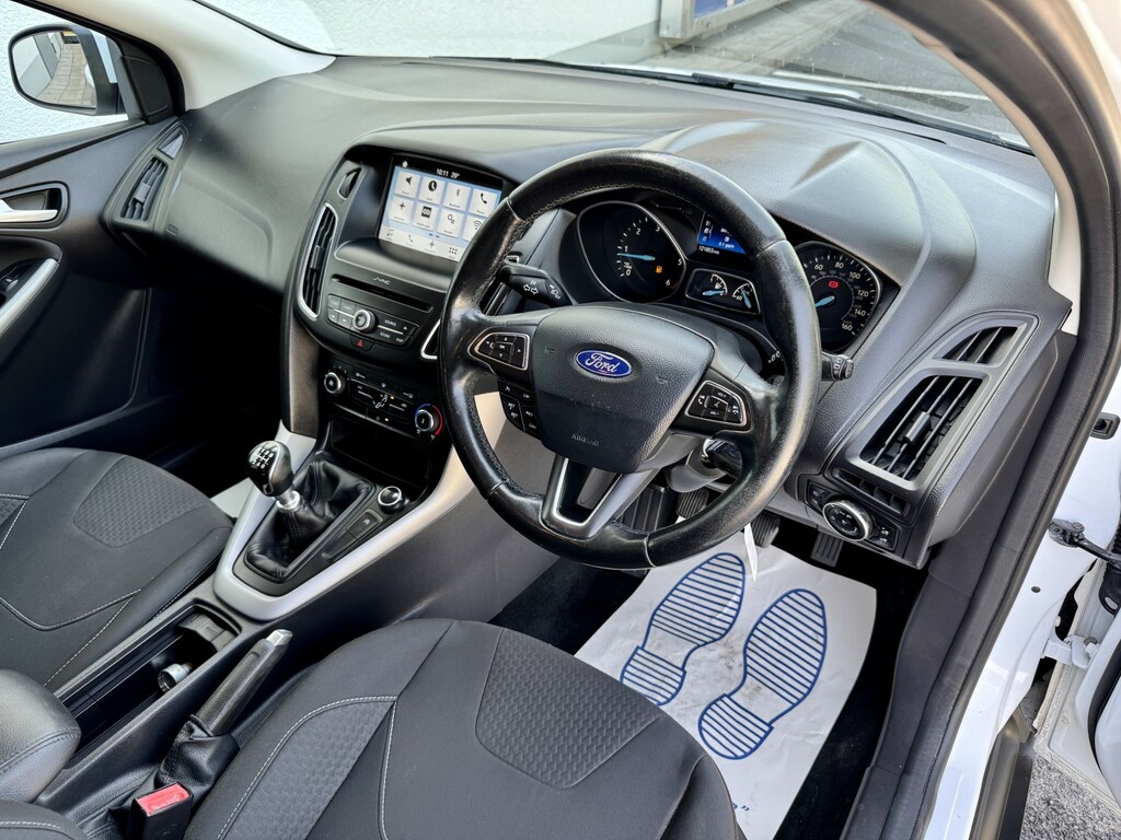 Ford Focus Hatchback 1.5 Tdci Zetec Edition 201717 White #6